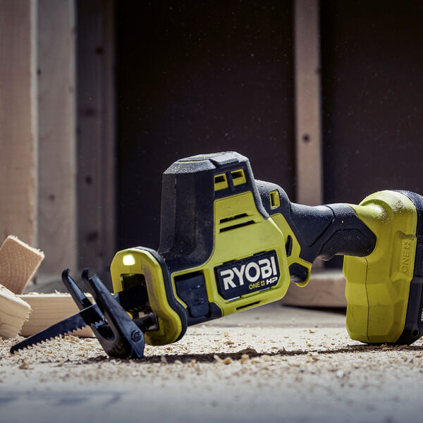 18V ONE+ HP Compact Brushless One-Handed Reciprocating Saw Image 8