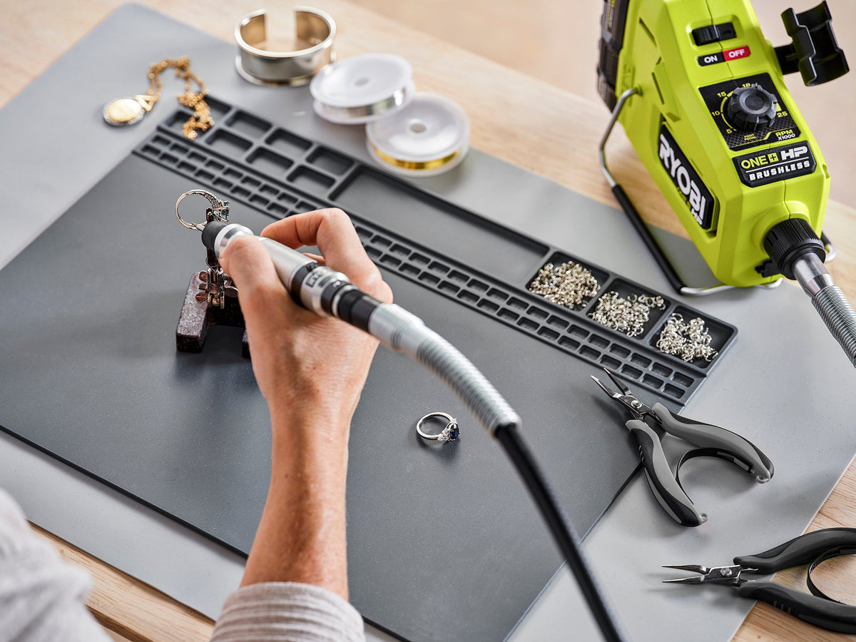 18V ONE+ HP Brushless Cordless Rotary Tool Kit Image 8