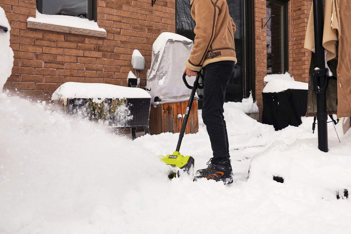18V ONE+ 10" SNOW SHOVEL KIT Image 9